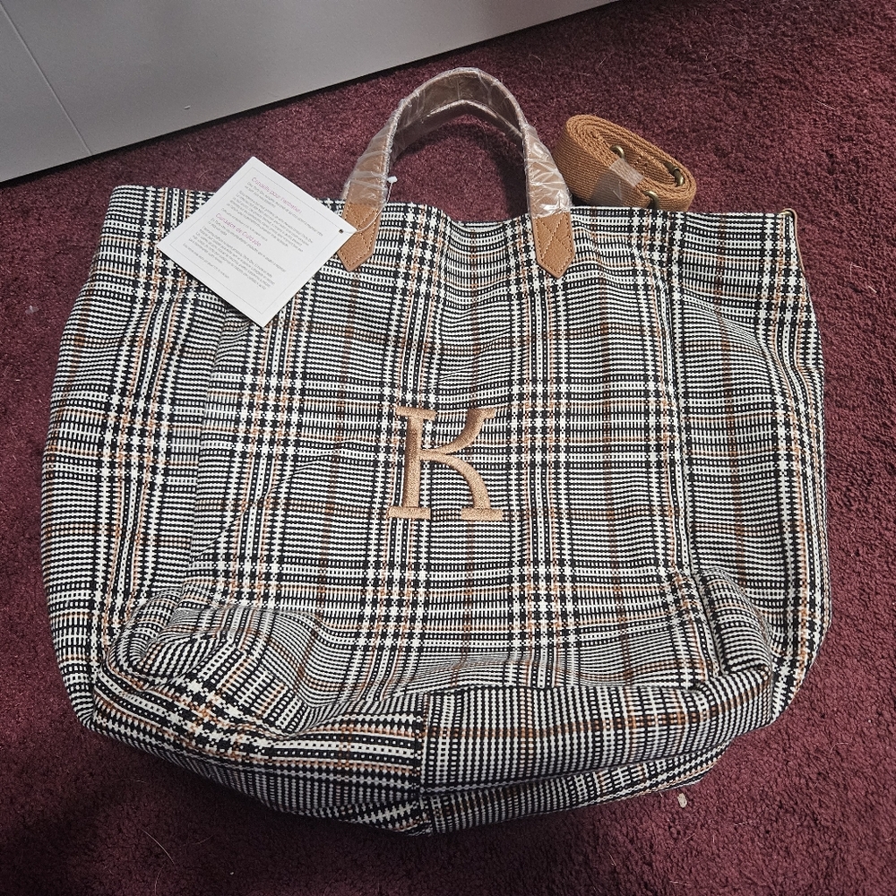 Brand New Thirty One Casual Crossbody Tote in  Plaid About You Weave